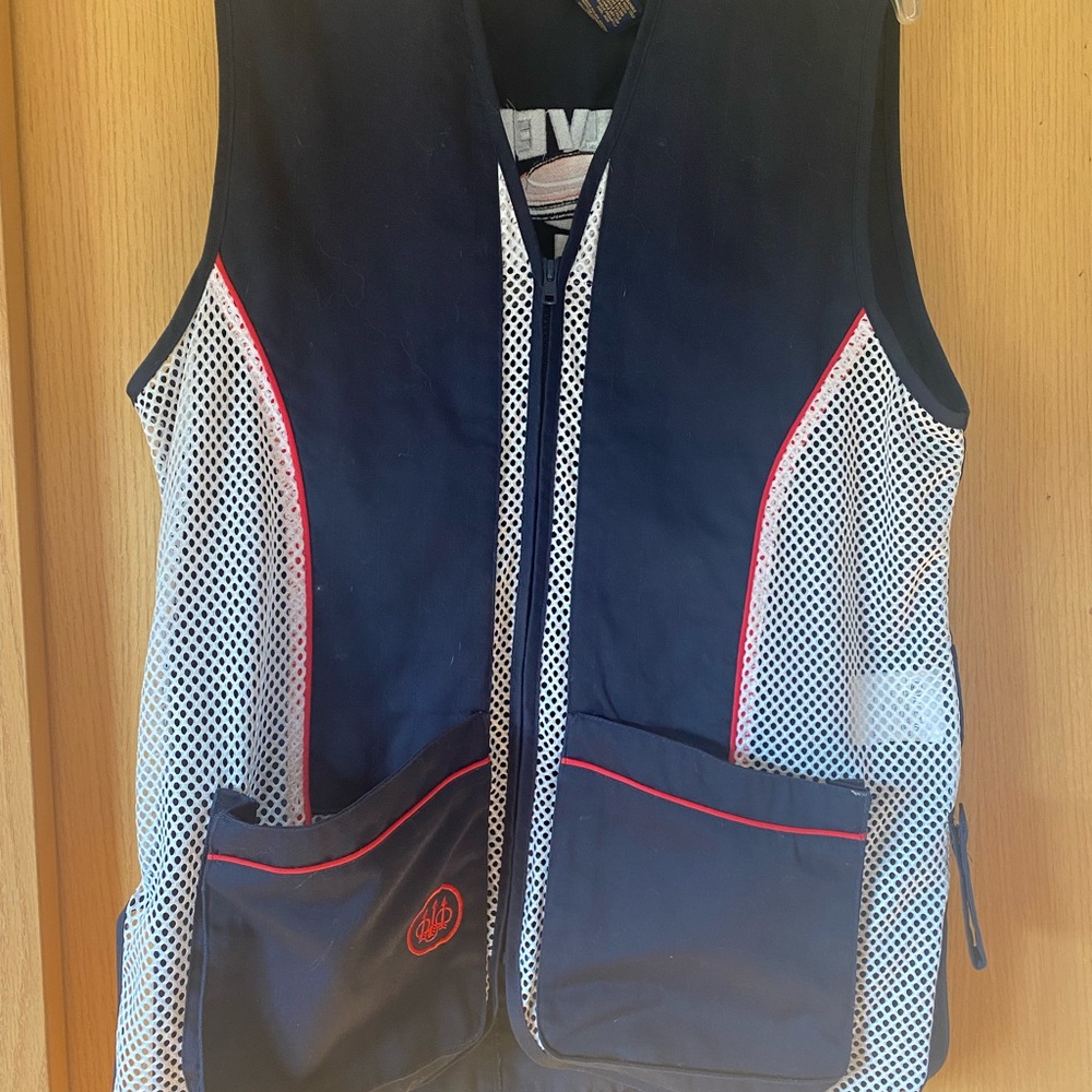 Womens Beretta Silver Dollar shooting vest